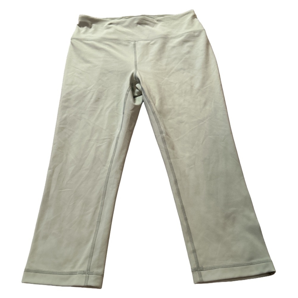 Athletic Works Light Green Capri Pants Size Large
